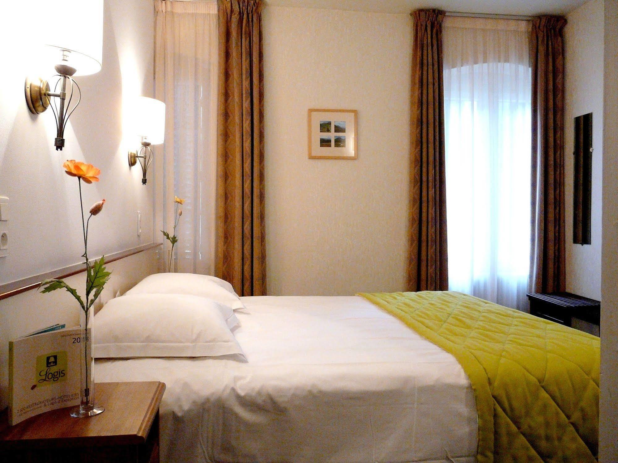 Logis Hotel De La Paix سانت-نيكتير المظهر الخارجي الصورة
